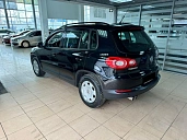 Volkswagen Tiguan, 2010г., полный привод, механика