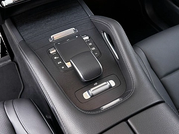 Mercedes-Benz GLS, 2022г, полный привод, автомат