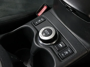 Nissan X-Trail, 2015г, передний привод, вариатор