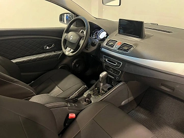 Renault Megane, 2011г, передний привод, автомат