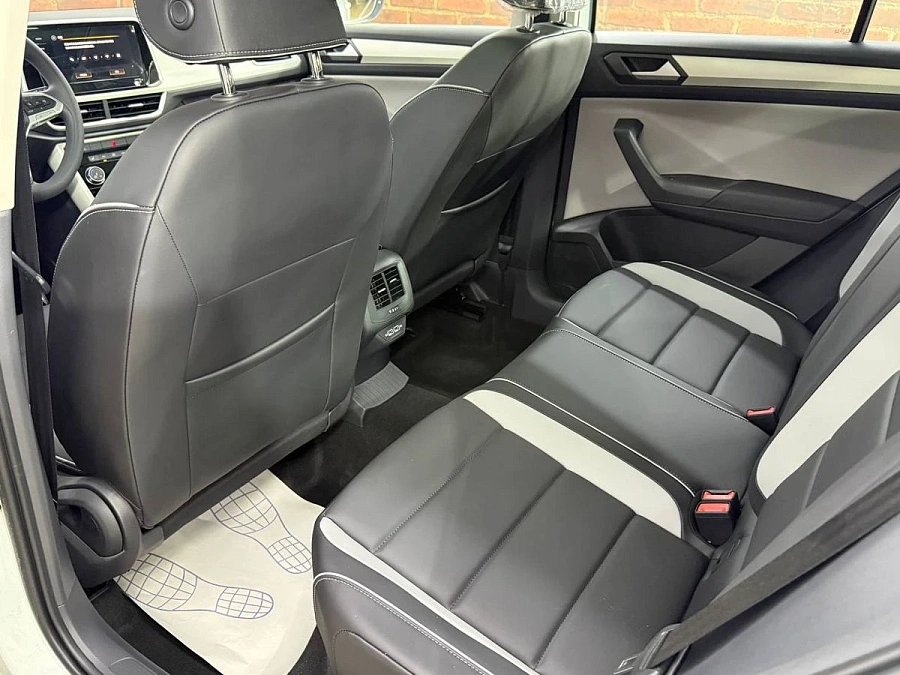 Volkswagen T-Roc, 2025г., передний привод, робот
