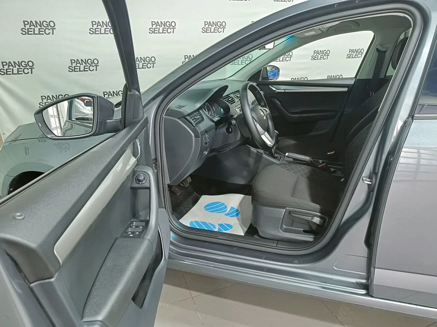 Skoda Octavia, 2018г., передний привод, механика