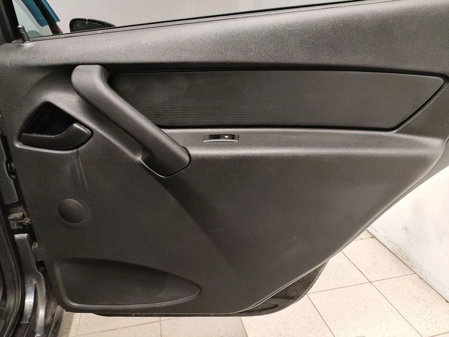 Lada (ВАЗ) Granta, 2016г., передний привод, робот