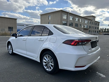 Toyota Corolla, 2022г, передний привод, вариатор
