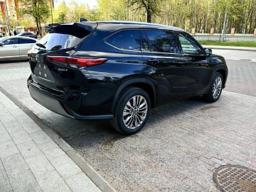 Toyota Highlander, 2025г, полный привод, автомат