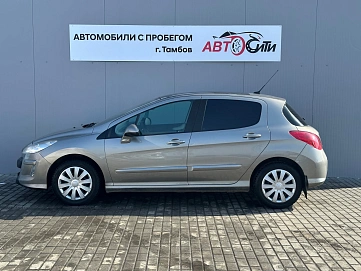 Peugeot 308, 2010г, передний привод, автомат