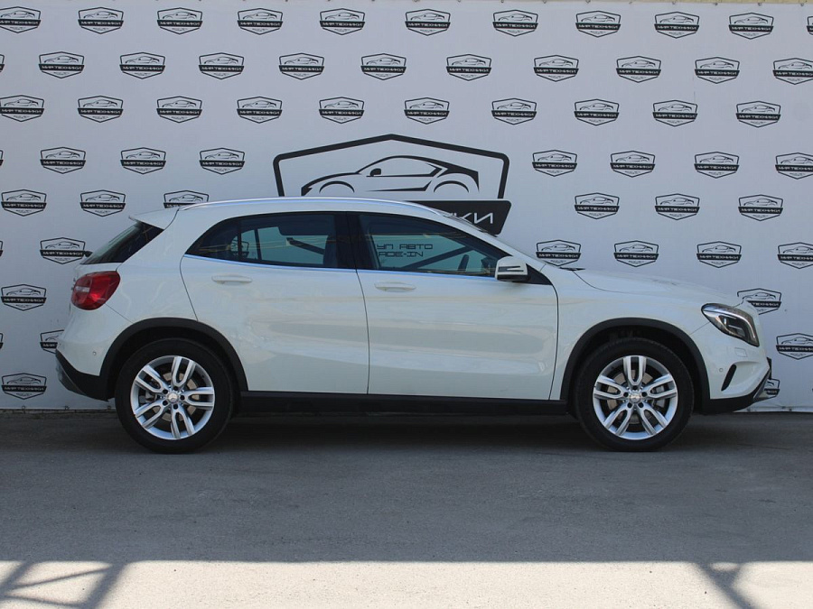 Mercedes-Benz , 2015г., полный привод, робот