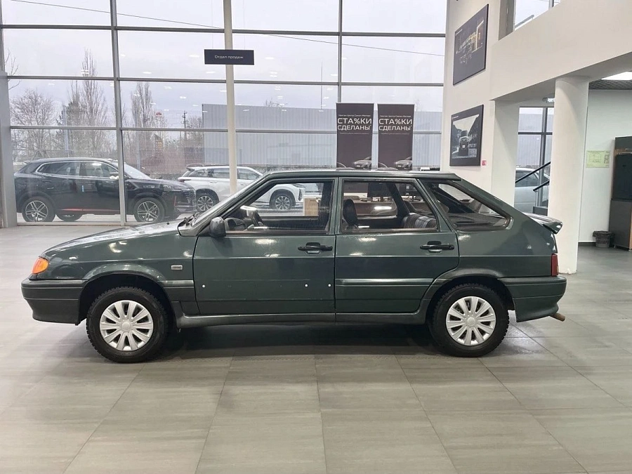 Lada (ВАЗ) 2114, 2005г., передний привод, механика