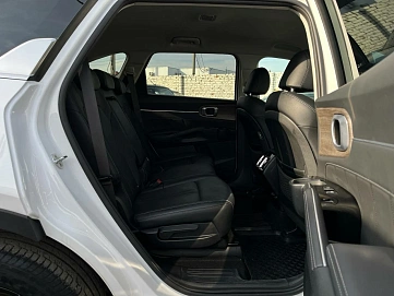 Kia Sorento, 2020г, передний привод, автомат