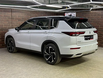 Mitsubishi Outlander, 2023г, полный привод, вариатор
