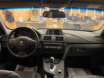 BMW 3 серии, 2012г., задний привод, автомат