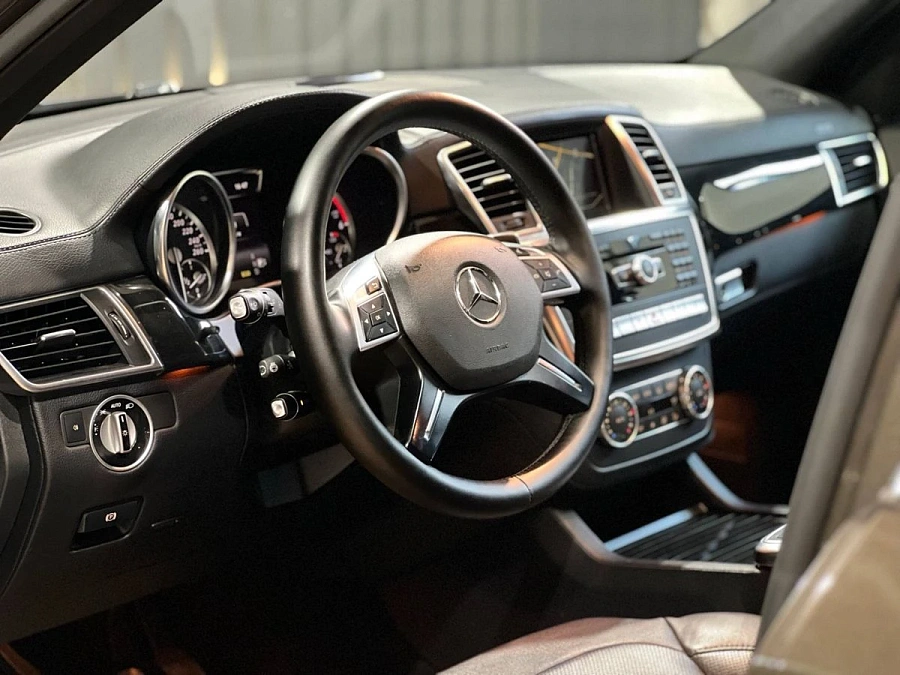 Mercedes-Benz M-Класс, 2014г., полный привод, автомат