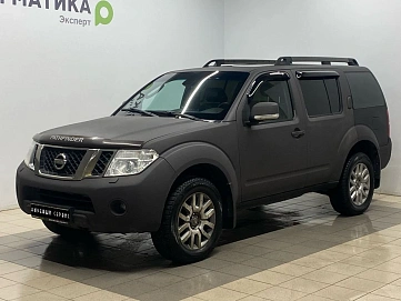 Nissan Pathfinder, 2010г, полный привод, автомат