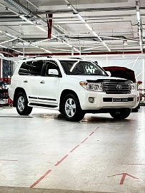 Toyota Land Cruiser, 2014г, полный привод, автомат