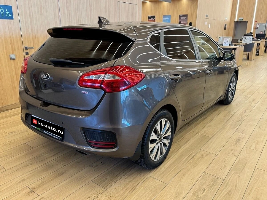 Kia Ceed, 2017г., передний привод, робот