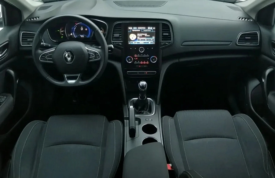 Renault Megane, 2020г., передний привод, механика