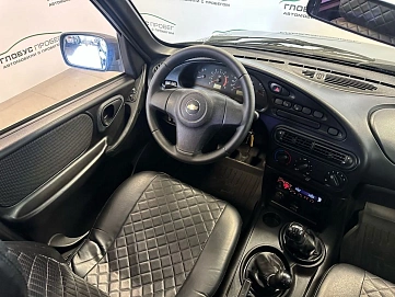 Chevrolet Niva, 2013г, передний привод, механика