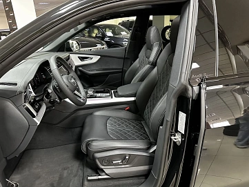 Audi Q8, 2025г, полный привод, автомат