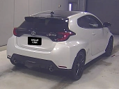 Toyota Yaris, 2021г., передний привод, вариатор