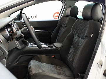 Peugeot 3008, 2010г, передний привод, автомат