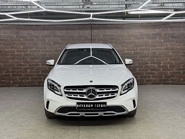 Mercedes-Benz , 2019г., полный привод, робот