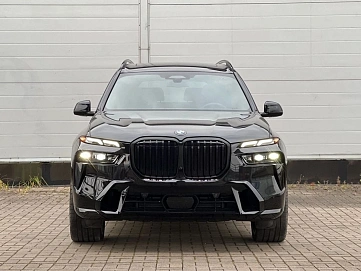 BMW X7, 2025г, полный привод, автомат