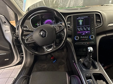 Renault Megane, 2017г, передний привод, механика