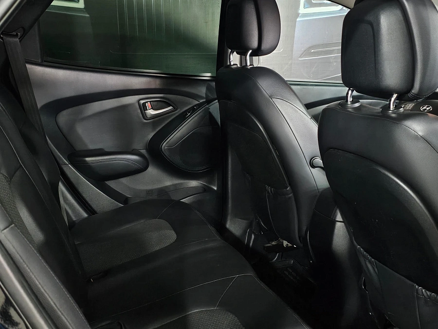 Hyundai ix35, 2012г., передний привод, автомат