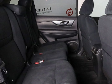 Nissan X-Trail, 2015г, передний привод, вариатор