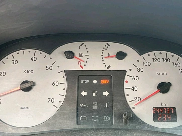 Renault Clio, 2001г., передний привод, механика