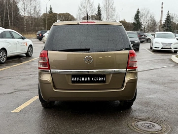 Opel Zafira, 2013г, передний привод, механика