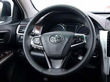 Toyota Camry, 2016г, передний привод, автомат