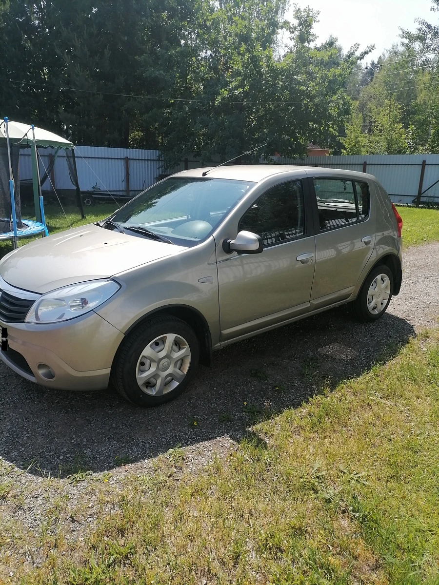 Renault Sandero, 2012г., передний привод, механика