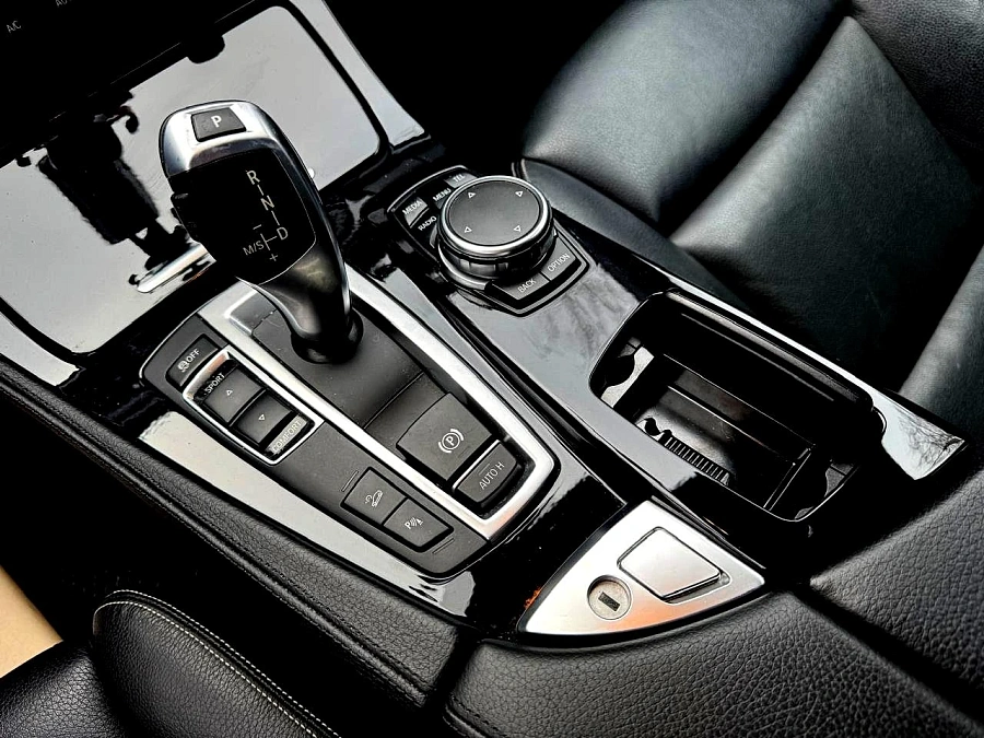 BMW 5 серии, 2016г., полный привод, автомат