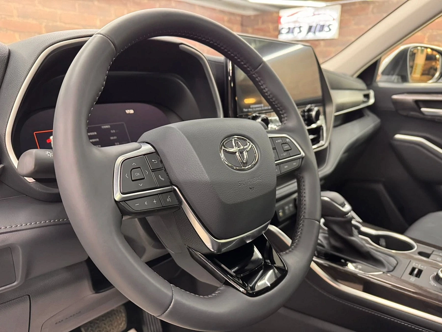 Toyota Highlander, 2026г., полный привод, автомат