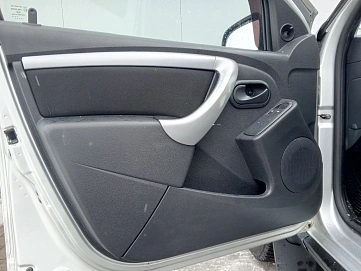 Renault Duster, 2012г, передний привод, механика