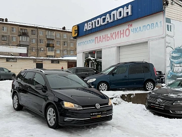 Volkswagen Golf, 2017г, передний привод, механика