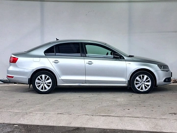 Volkswagen Jetta, 2013г., передний привод, робот