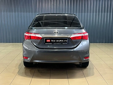 Toyota Corolla, 2013г, передний привод, автомат