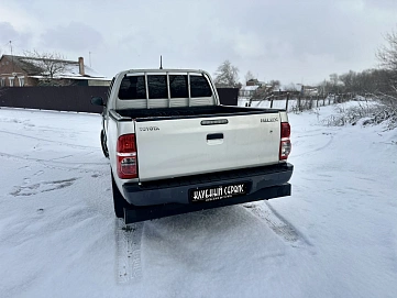 Toyota Hilux, 2013г, полный привод, механика