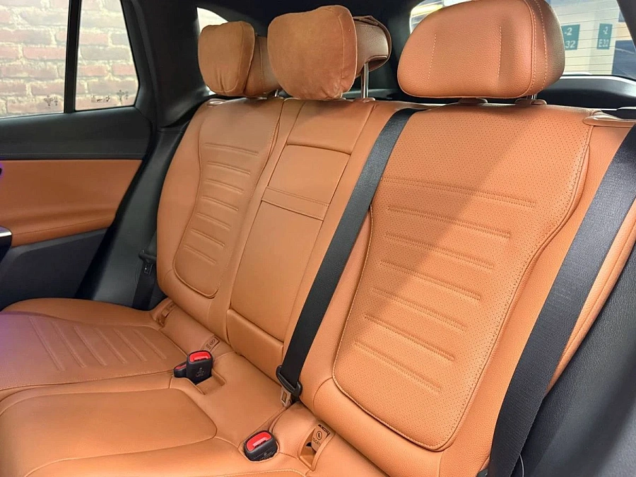 Mercedes-Benz GLC, 2023г., полный привод, автомат