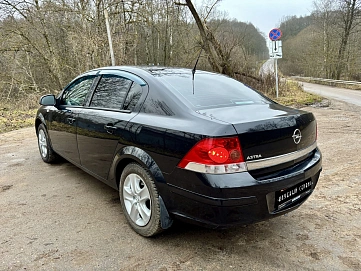 Opel Astra, 2014г, передний привод, механика