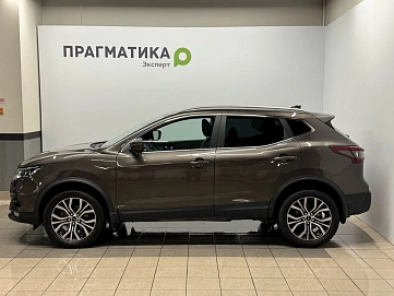 Nissan Qashqai, 2022г, передний привод, вариатор