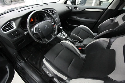Citroen C4, 2012г, передний привод, автомат