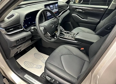 Toyota Highlander, 2025г, полный привод, автомат