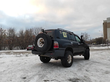 Toyota Land Cruiser, 2001г, полный привод, механика