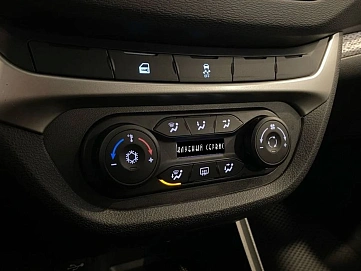 Lada (ВАЗ) Vesta, 2019г, передний привод, автомат