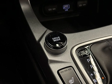 Kia Seltos, 2020г, полный привод, вариатор