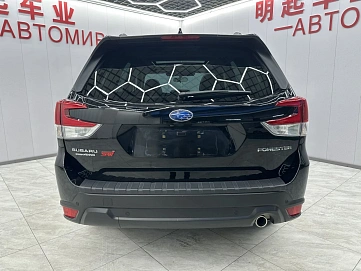 Subaru Forester, 2022г, полный привод, вариатор