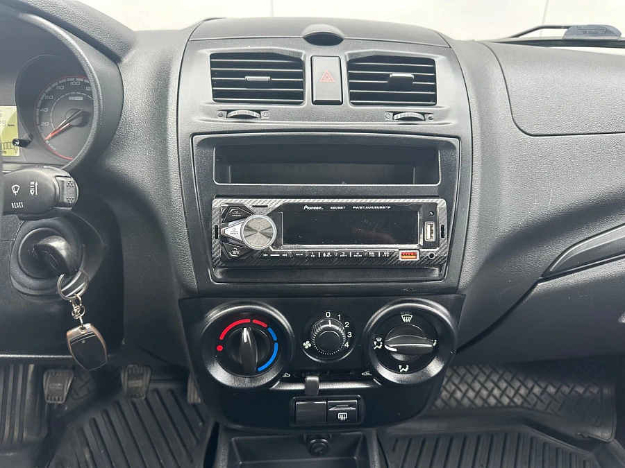 Lada (ВАЗ) Kalina, 2014г., передний привод, механика